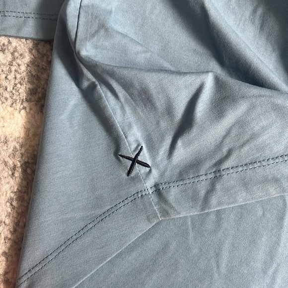 Men’s Cuts Long Sleeve Top - Picture 7 of 10